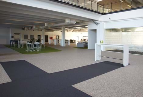 afpasset Fraster tæppe grøn på kontor